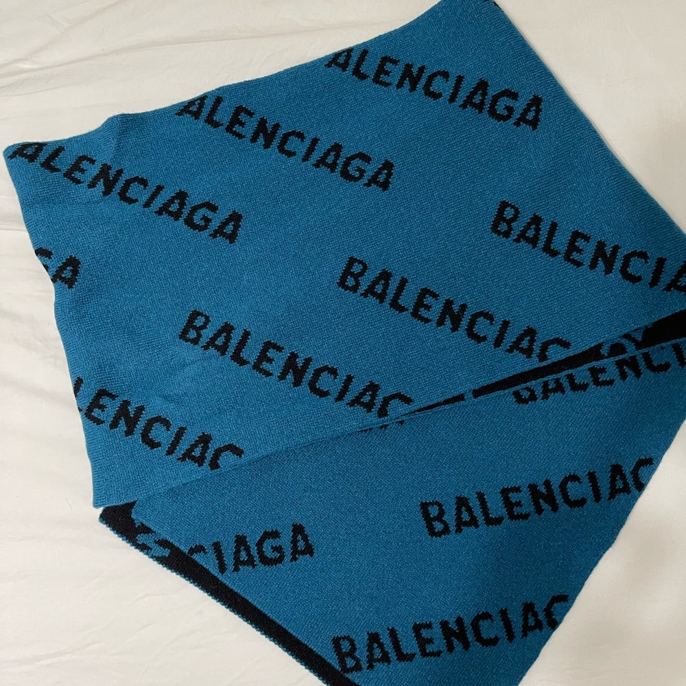 Balenciaga Logo Scarf UNISEX
